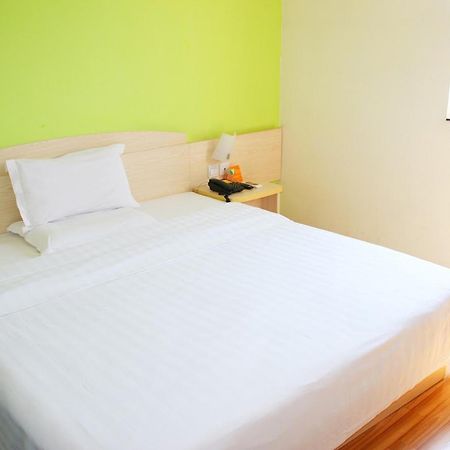 7Days Inn Haikou Hong Kong City Εξωτερικό φωτογραφία
