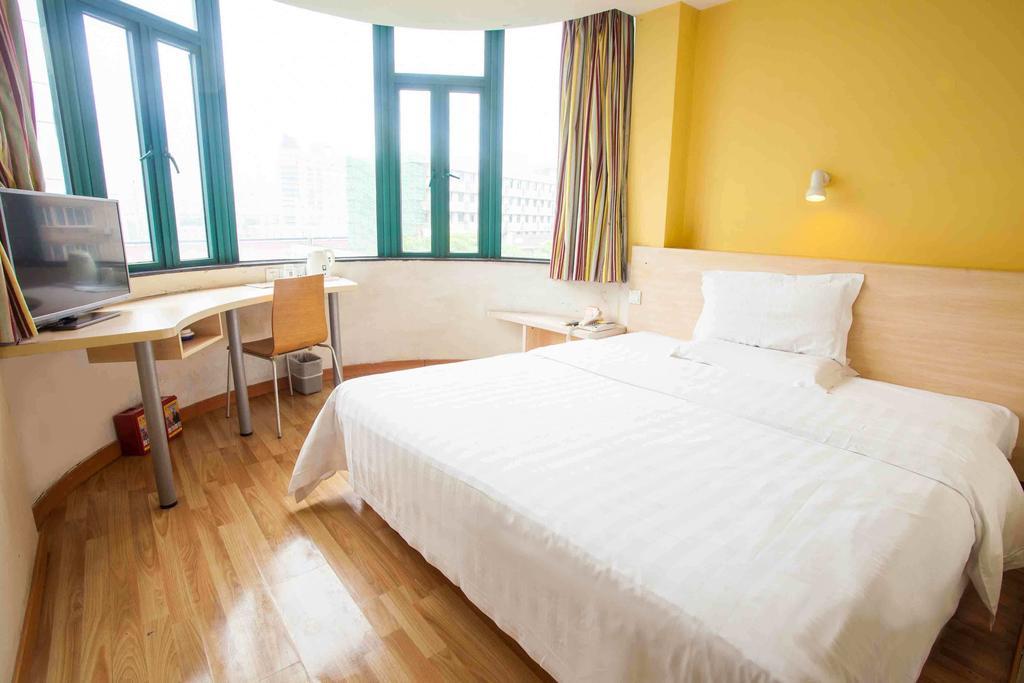 7Days Inn Haikou Hong Kong City Εξωτερικό φωτογραφία