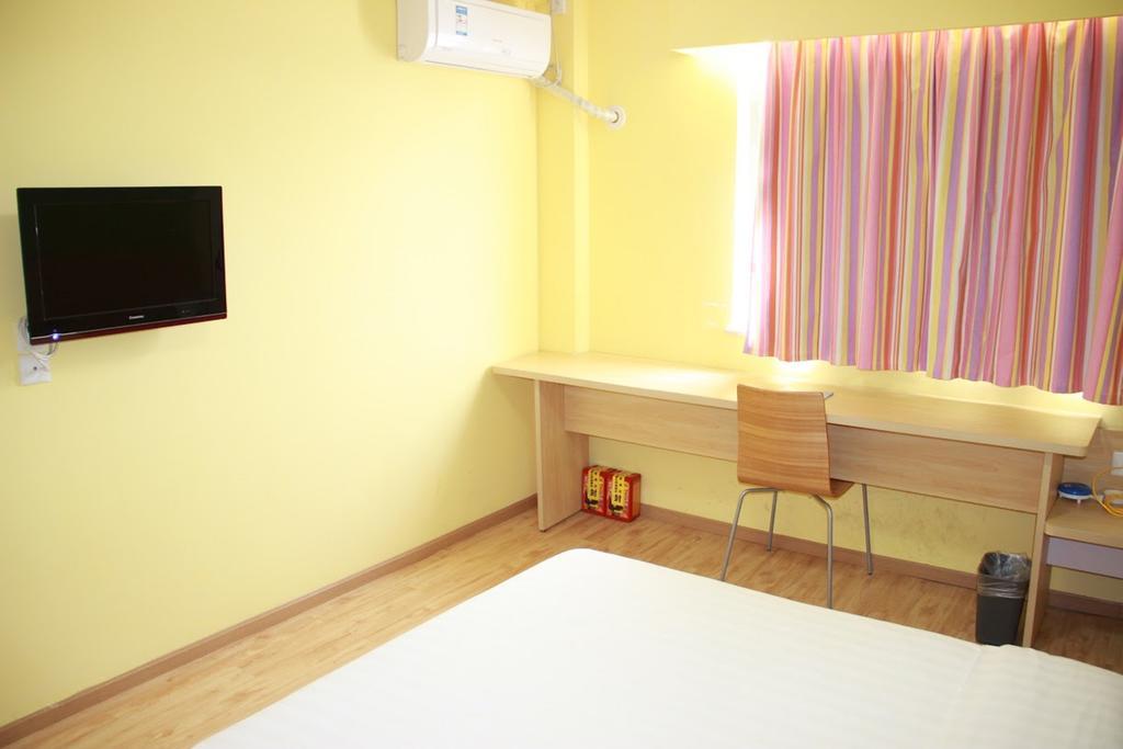 7Days Inn Haikou Hong Kong City Εξωτερικό φωτογραφία